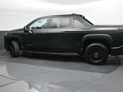Used 2024 Chevrolet Silverado EV W/T AWD/4WD image 30