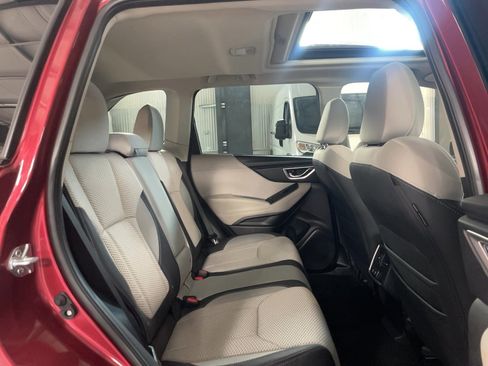 Used 2024 Subaru Forester Premium AWD/4WD image 24