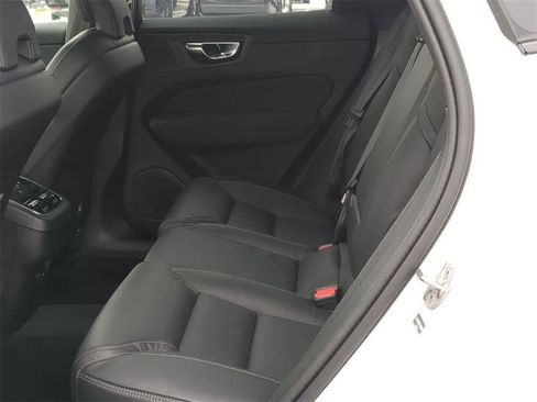 Used 2026 Volvo XC60 B5 Ultra w/ Protection Package Premier image 18