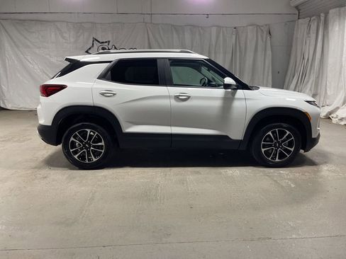 New 2026 Chevrolet TrailBlazer LT FWD image 8