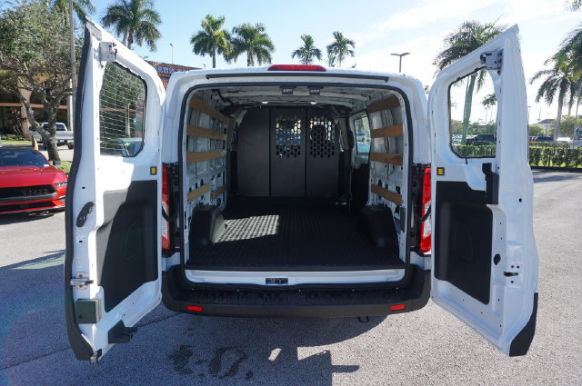 Used 2025 Ford Transit 250 Low Roof w/ Exterior Upgrade Package RWD image 8