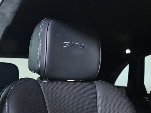 Certified 2026 Porsche Macan GTS image 25