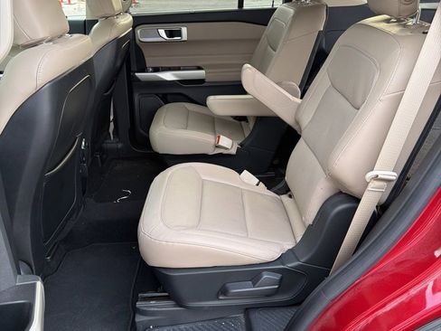 Used 2020 Ford Explorer Limited image 5