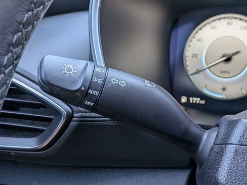 Used 2022 Hyundai Santa Fe SEL w/ Convenience Package image 26