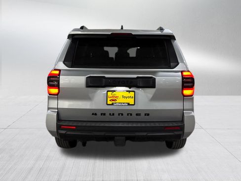 Certified 2025 Toyota 4Runner SR5 AWD/4WD image 5