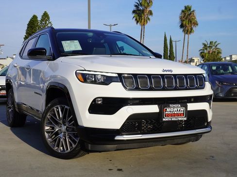 Used 2022 Jeep Compass Limited w/ Elite Group image 2