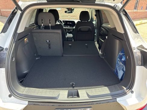 New 2026 Chevrolet TrailBlazer LT w/ Convenience Package FWD image 8
