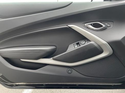 Used 2020 Chevrolet Camaro LT RWD image 9