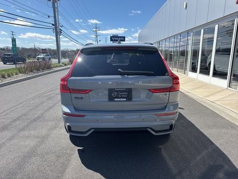 Certified 2025 Volvo XC60 B5 Plus AWD/4WD image 4