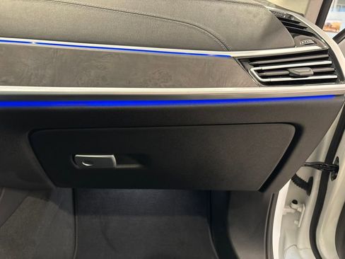 Used 2022 BMW X7 xDrive40i w/ Luxury Seating Package image 39