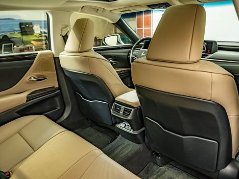 Used 2019 Lexus ES 350 w/ Premium Package FWD image 41