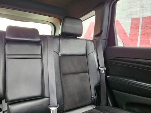Used 2020 Jeep Grand Cherokee Altitude RWD image 26