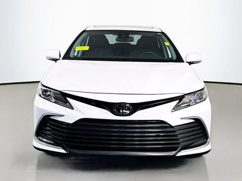 Used 2024 Toyota Camry LE w/ Convenience Package FWD image 11