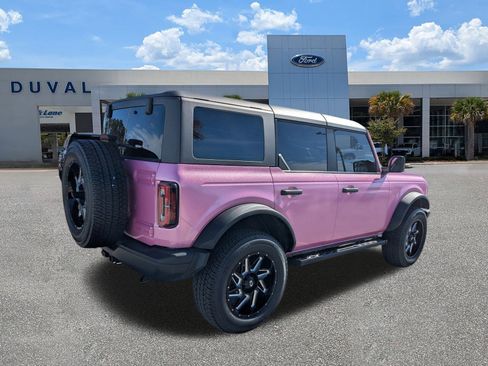 Used 2023 Ford Bronco Badlands w/ Sasquatch Package image 4