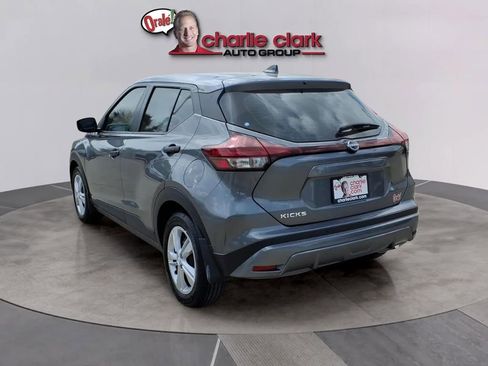 Used 2025 Nissan Kicks Play S FWD image 3