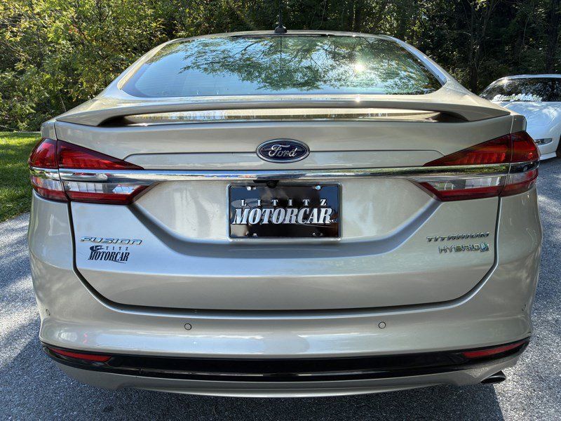 Used 2018 Ford Fusion Titanium FWD image 5