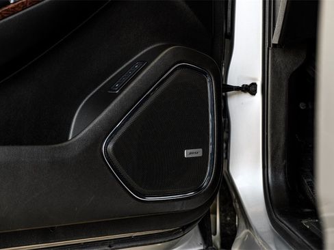 Used 2018 GMC Yukon SLT w/ Open Road Package image 47