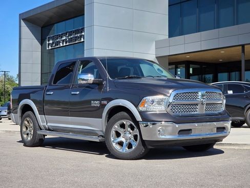 Used 2014 RAM 1500 Laramie w/ Convenience Group AWD/4WD image 2