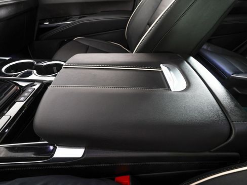 Used 2026 Cadillac Escalade Sport w/ Touring Package image 31