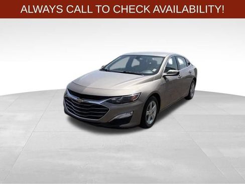Used 2022 Chevrolet Malibu LS w/ Driver Confidence Package FWD image 3