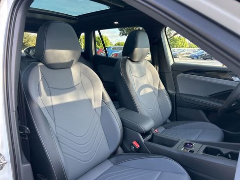 New 2026 Volkswagen Tiguan SE R-Line FWD image 45