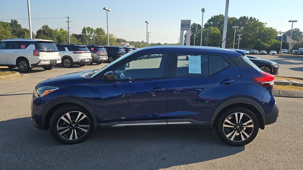 Used 2018 Nissan Kicks SR FWD image 17