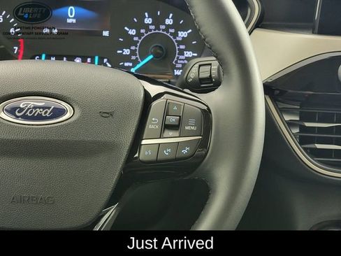 Used 2022 Ford Escape SE w/ Cold Weather Package FWD image 26
