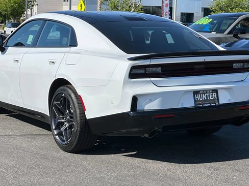 New 2026 Dodge Charger Scat Pack w/ Blacktop Package AWD/4WD image 5