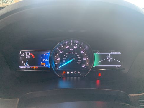 Used 2019 Ford Explorer Limited w/ Class III Trailer Tow Package AWD/4WD image 19