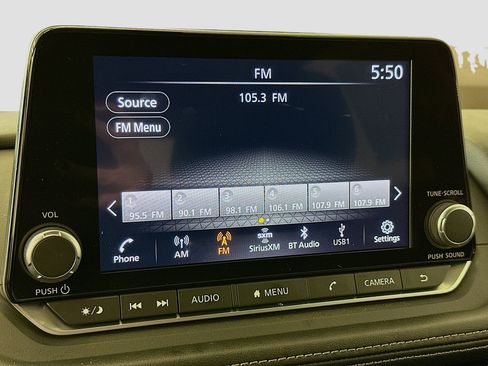 Used 2023 Nissan Rogue SV image 21