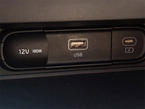 Used 2023 Kia Soul GT-Line image 24