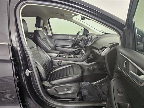 Used 2022 Ford Edge SEL image 13