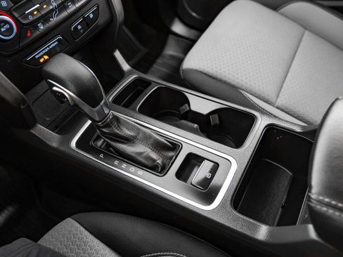 Used 2018 Ford Escape SE w/ SE Sync 3 Package AWD/4WD image 22