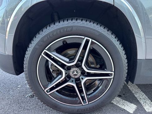 Used 2025 Mercedes-Benz GLA 250 4MATIC image 18