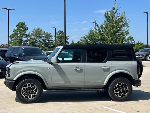 Used 2023 Ford Bronco Outer Banks AWD/4WD image 6