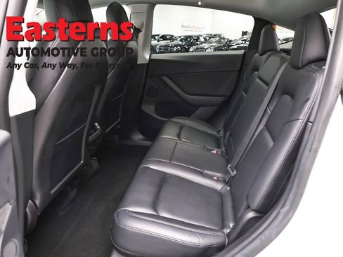 Used 2021 Tesla Model Y Long Range AWD/4WD image 16