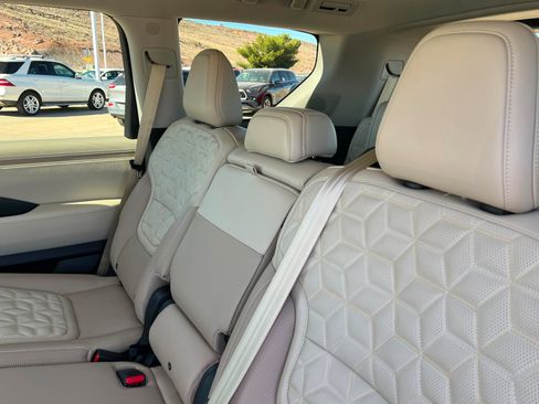 New 2026 Nissan Armada Platinum Reserve image 20