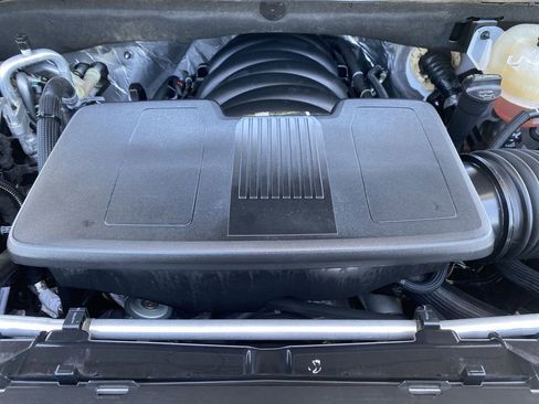 Used 2025 Chevrolet Tahoe LT AWD/4WD image 30