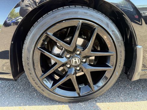 Used 2024 Honda Civic Sport image 11