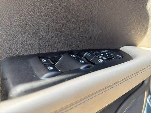 Used 2023 Lincoln Nautilus Reserve image 12