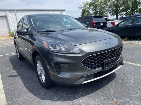 Used 2020 Ford Escape SE AWD/4WD image 2