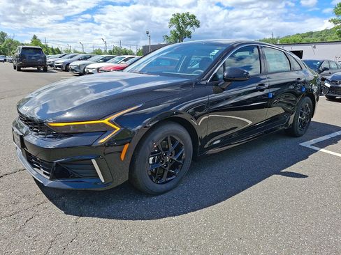 New 2026 Kia K5 LXS FWD image 3