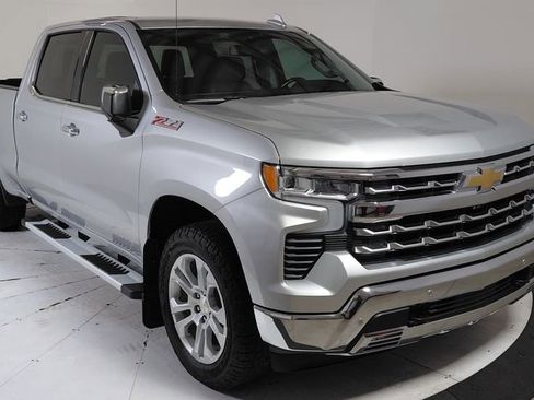 Used 2022 Chevrolet Silverado 1500 LTZ w/ Z71 Off-Road Package AWD/4WD image 1
