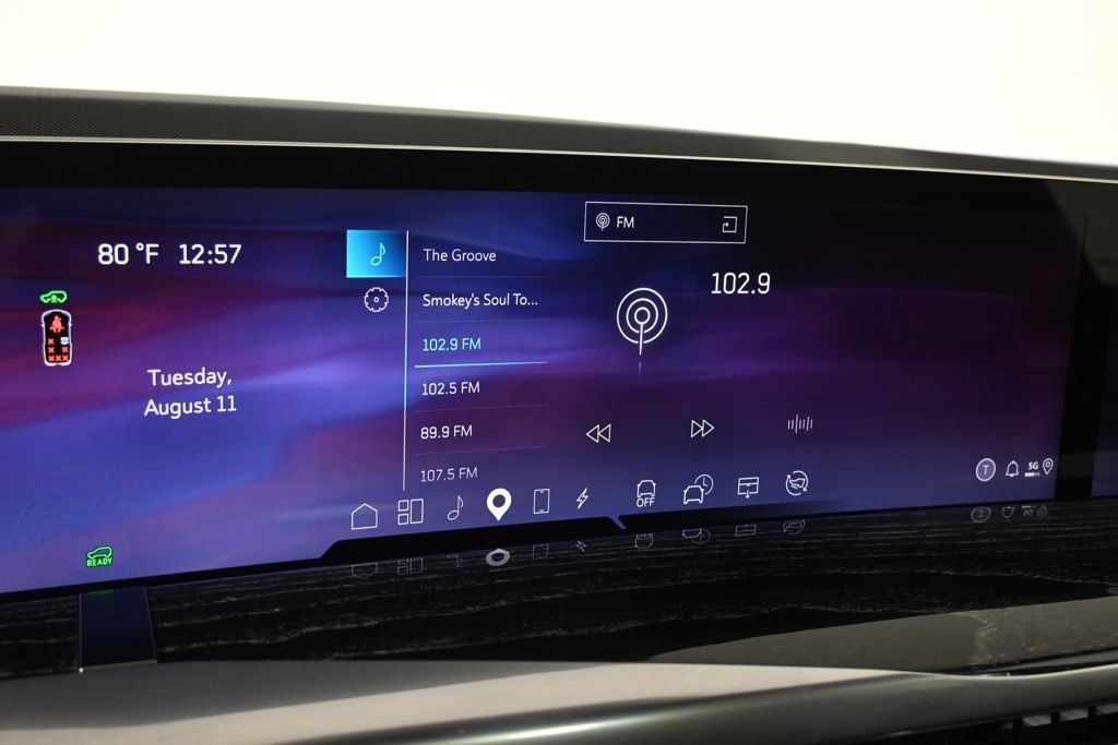 Certified 2025 Cadillac Escalade IQ Sport 1 AWD/4WD image 29