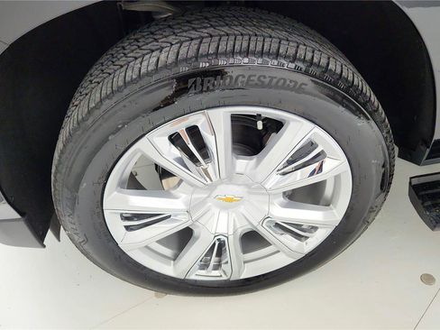 Used 2023 Chevrolet Tahoe High Country AWD/4WD image 41