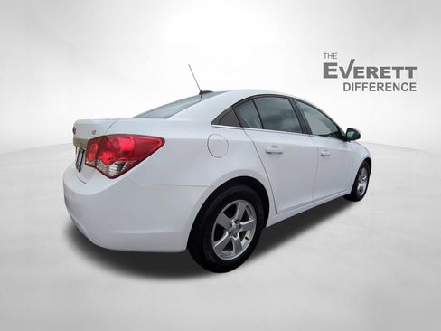 Used 2016 Chevrolet Cruze LT image 4