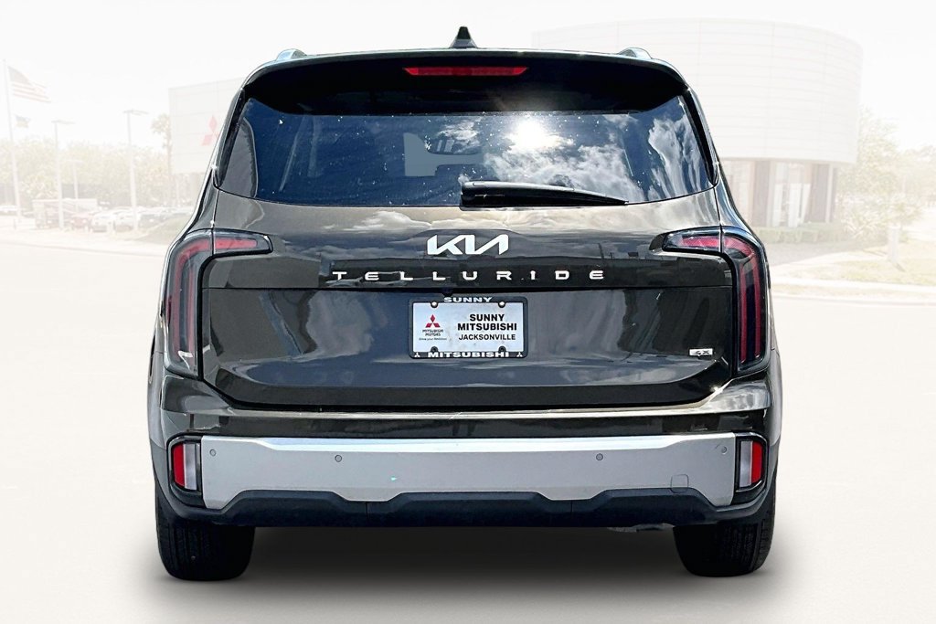 Used 2023 Kia Telluride EX AWD/4WD image 4