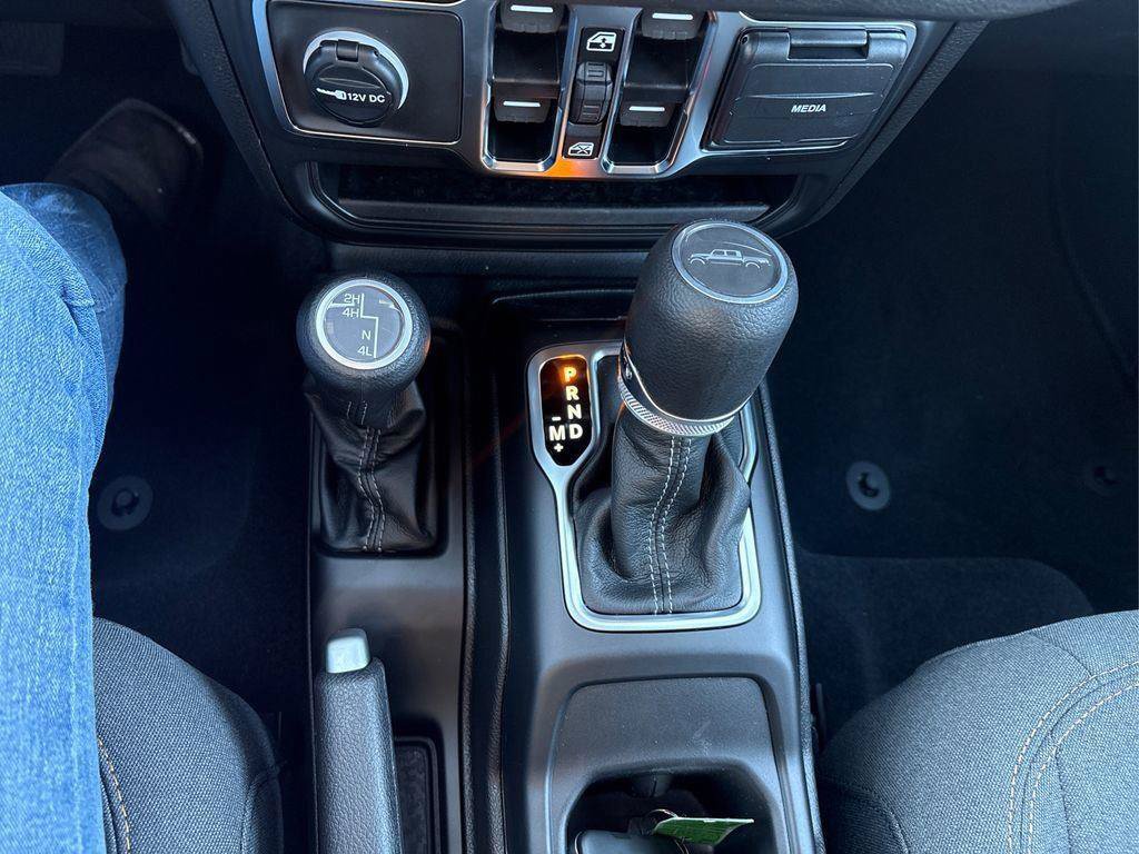 New 2026 Jeep Gladiator Sport AWD/4WD image 25