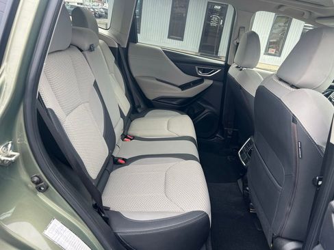 Used 2019 Subaru Forester Premium w/ All-Weather Package AWD/4WD image 18