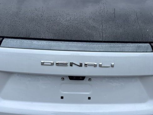Used 2026 GMC Yukon XL Denali Ultimate AWD/4WD image 6